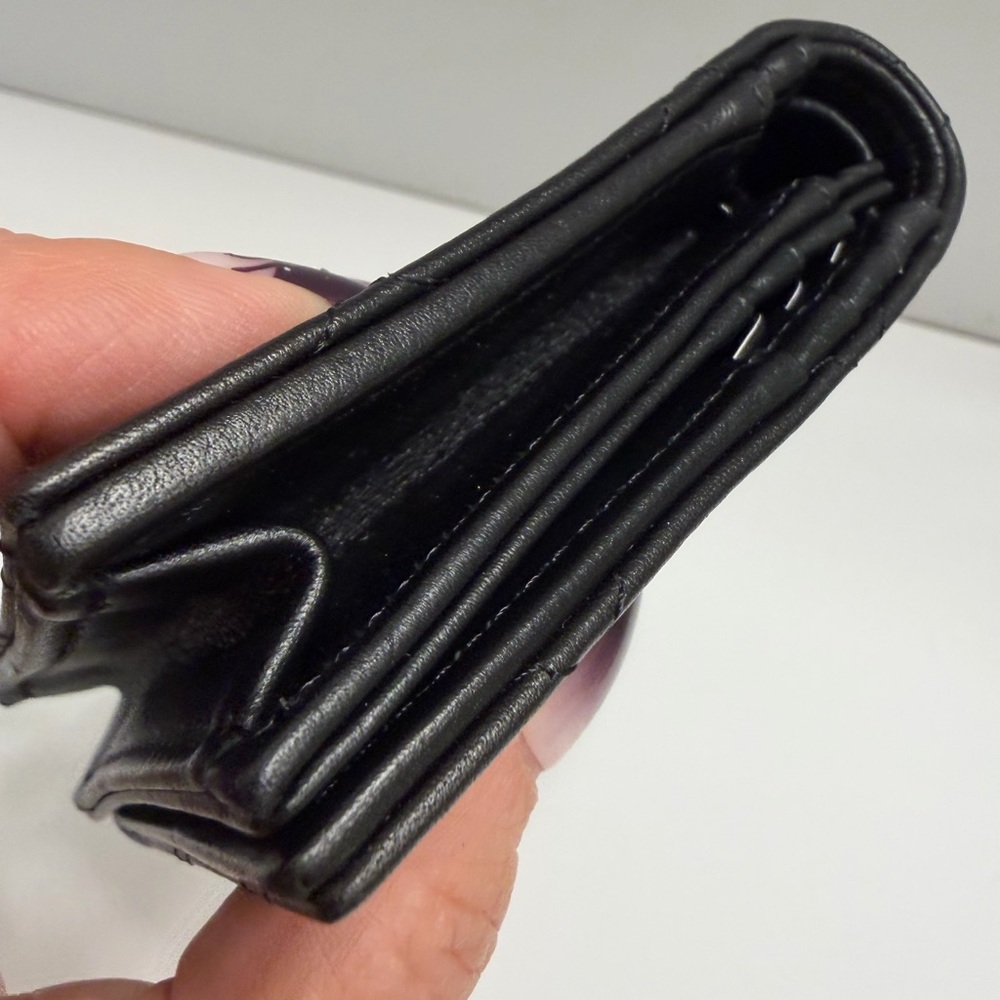 ❌SOLD❌ CHANEL NWOT UNISEX Black Quilted Card Holder - Picture 9 of 10